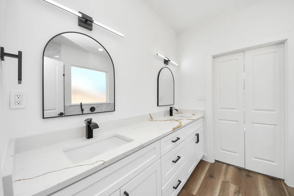 22 Presidio Montgomery, TX 77356