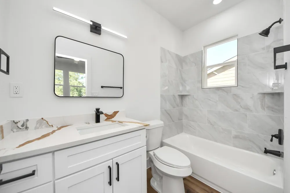 22 Presidio Montgomery, TX 77356