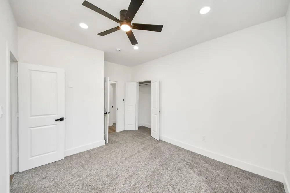 22 Presidio Montgomery, TX 77356