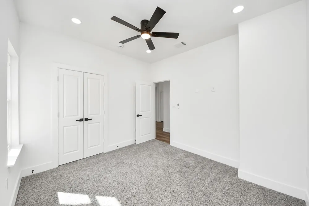 22 Presidio Montgomery, TX 77356