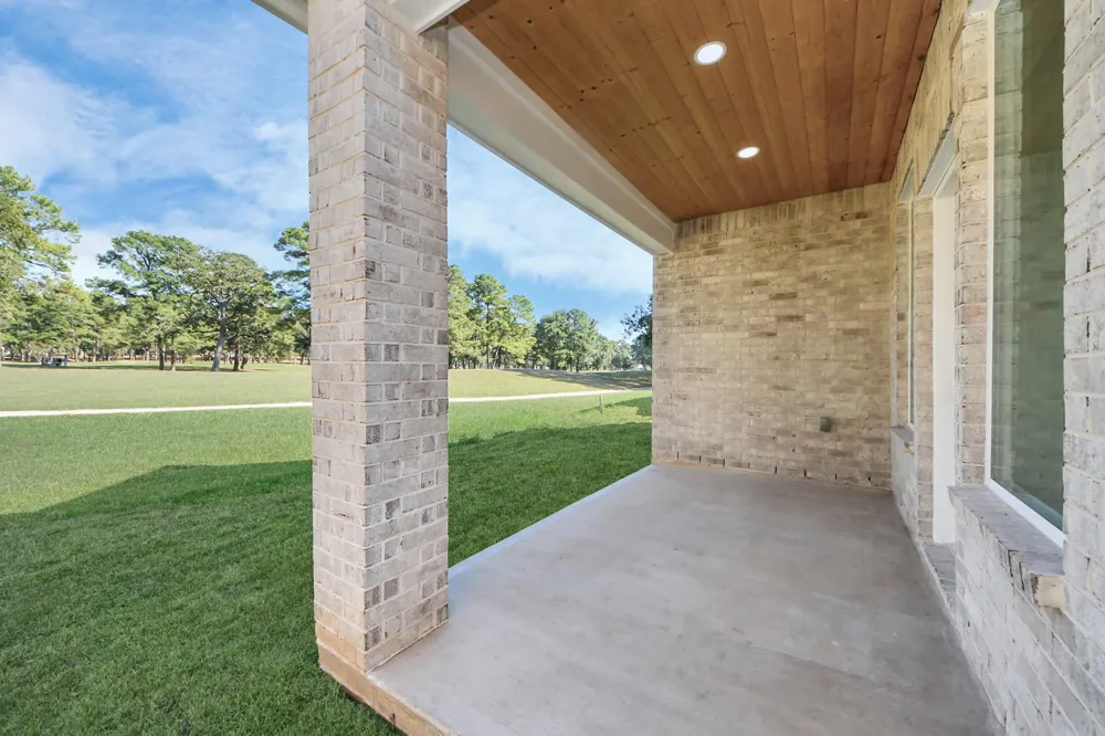 22 Presidio Montgomery, TX 77356