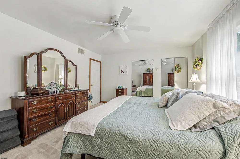 348 Upland Ave Galloway Township, NJ 08205