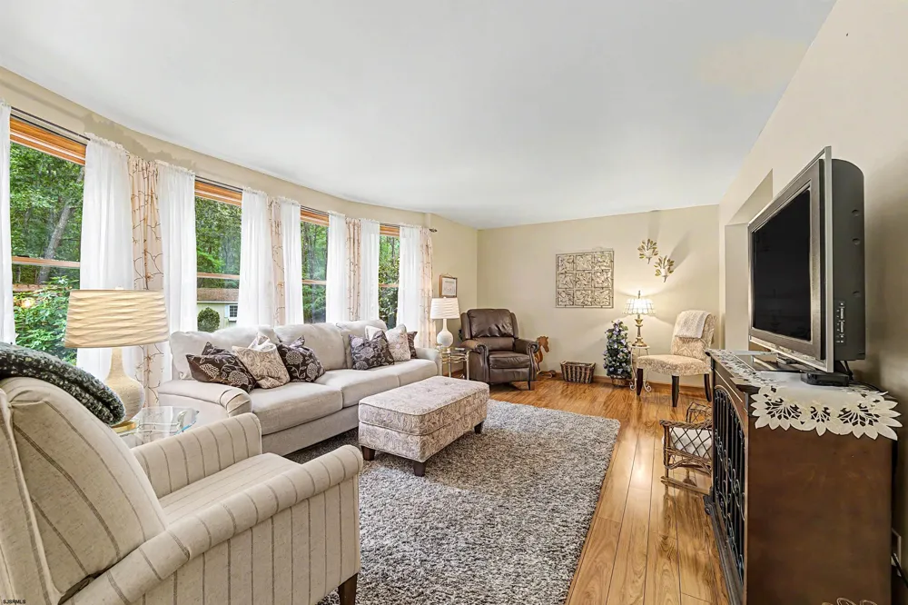 348 Upland Ave Galloway Township, NJ 08205