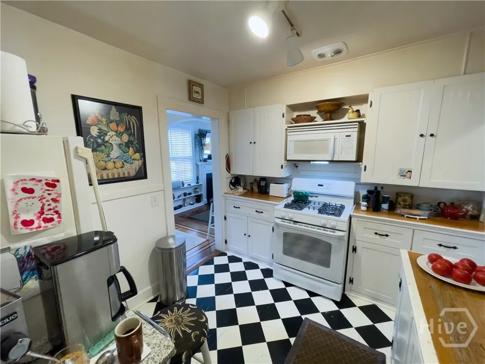 405 E 61st Street Savannah, GA 