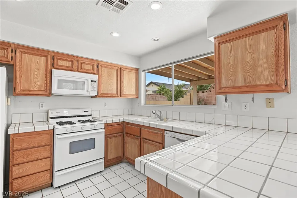 2909 Sarina Avenue Henderson, NV 89074
