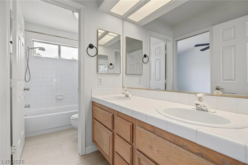 2909 Sarina Avenue Henderson, NV 89074