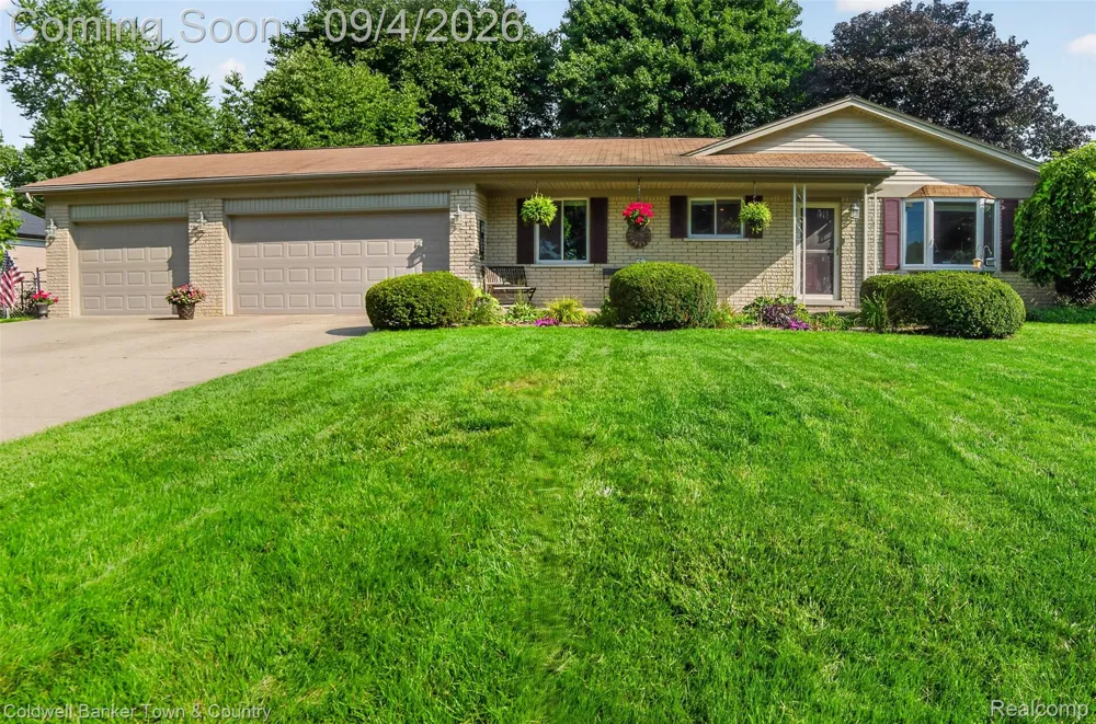 6282 Peach Drive Independence Charter Township, MI 48346