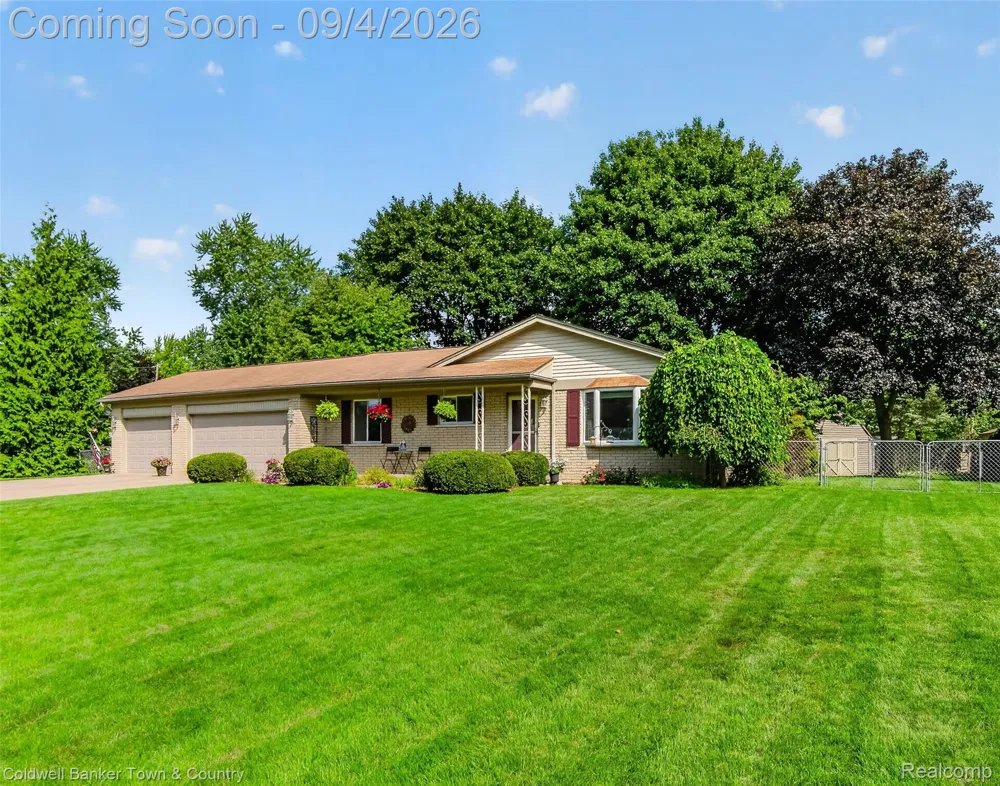 6282 Peach Drive Independence Charter Township, MI 48346