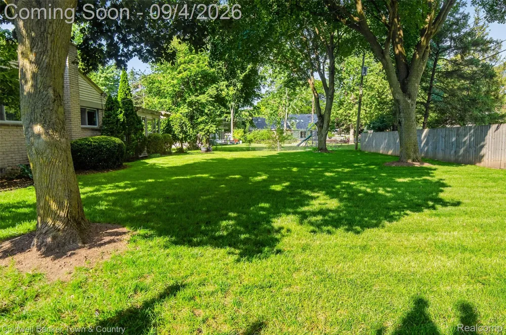 6282 Peach Drive Independence Charter Township, MI 48346