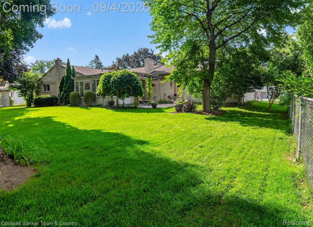 6282 Peach Drive Independence Charter Township, MI 48346