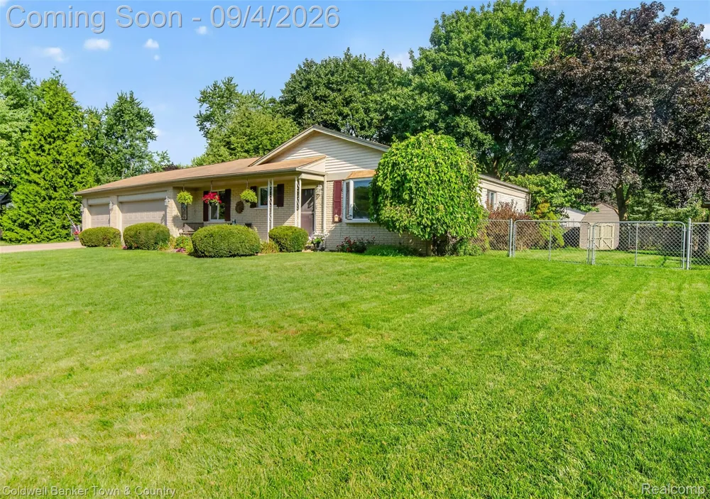 6282 Peach Drive Independence Charter Township, MI 48346