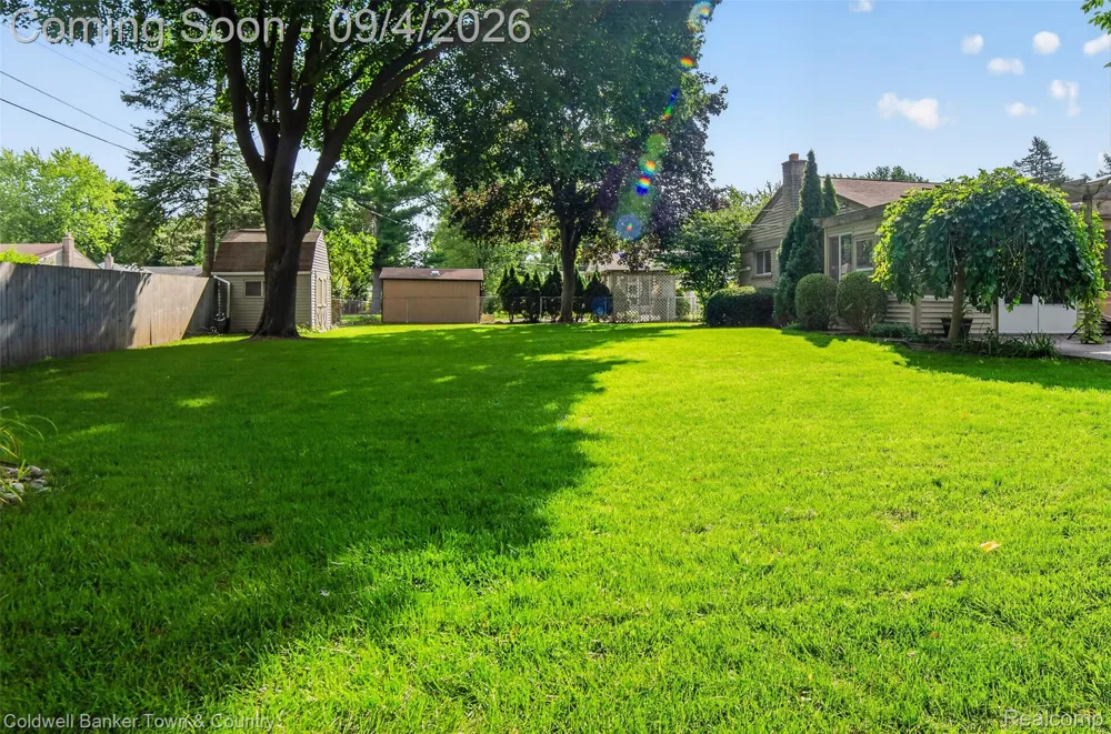 6282 Peach Drive Independence Charter Township, MI 48346