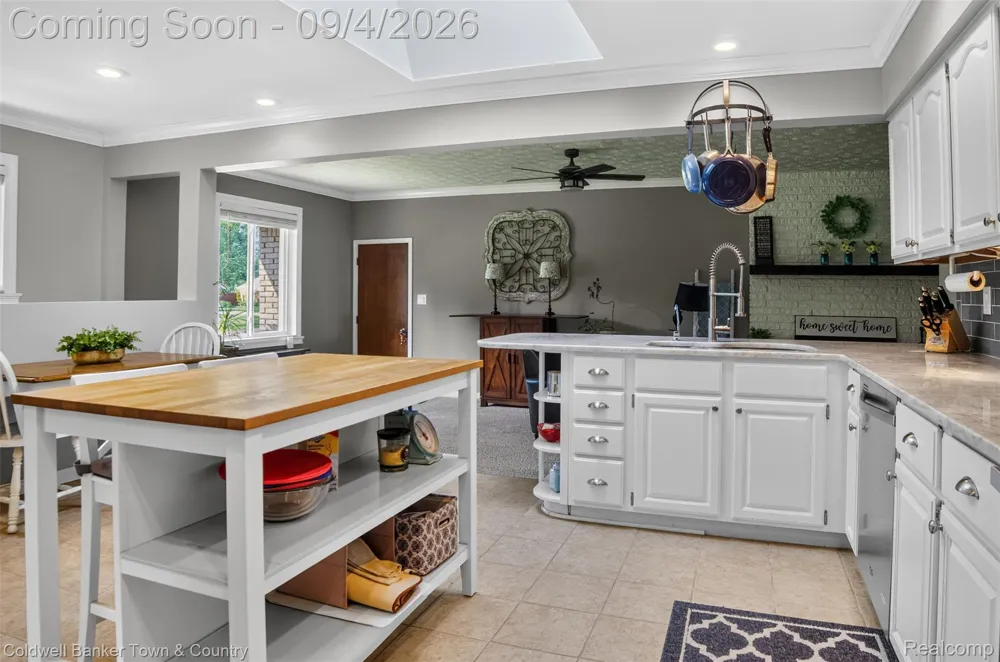 6282 Peach Drive Independence Charter Township, MI 48346