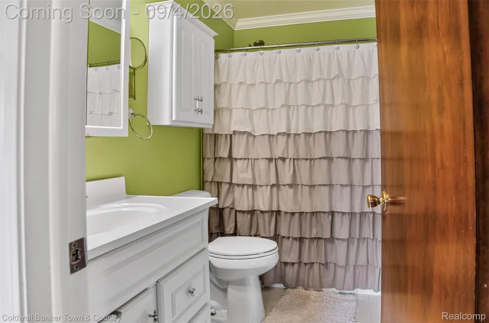 6282 Peach Drive Independence Charter Township, MI 48346