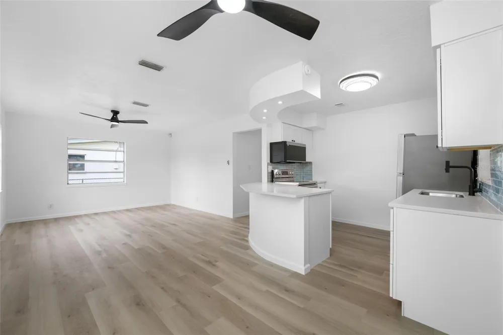 8176 65TH STREET Pinellas Park, FL 33781