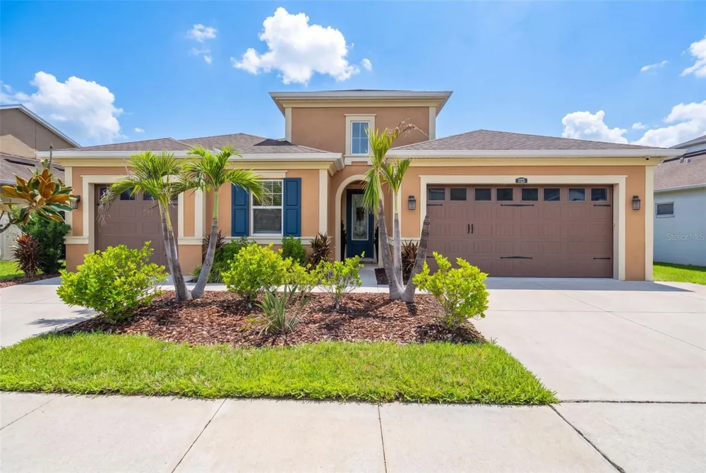 1723 WHITEWILLOW DRIVE Wesley Chapel, FL 33543