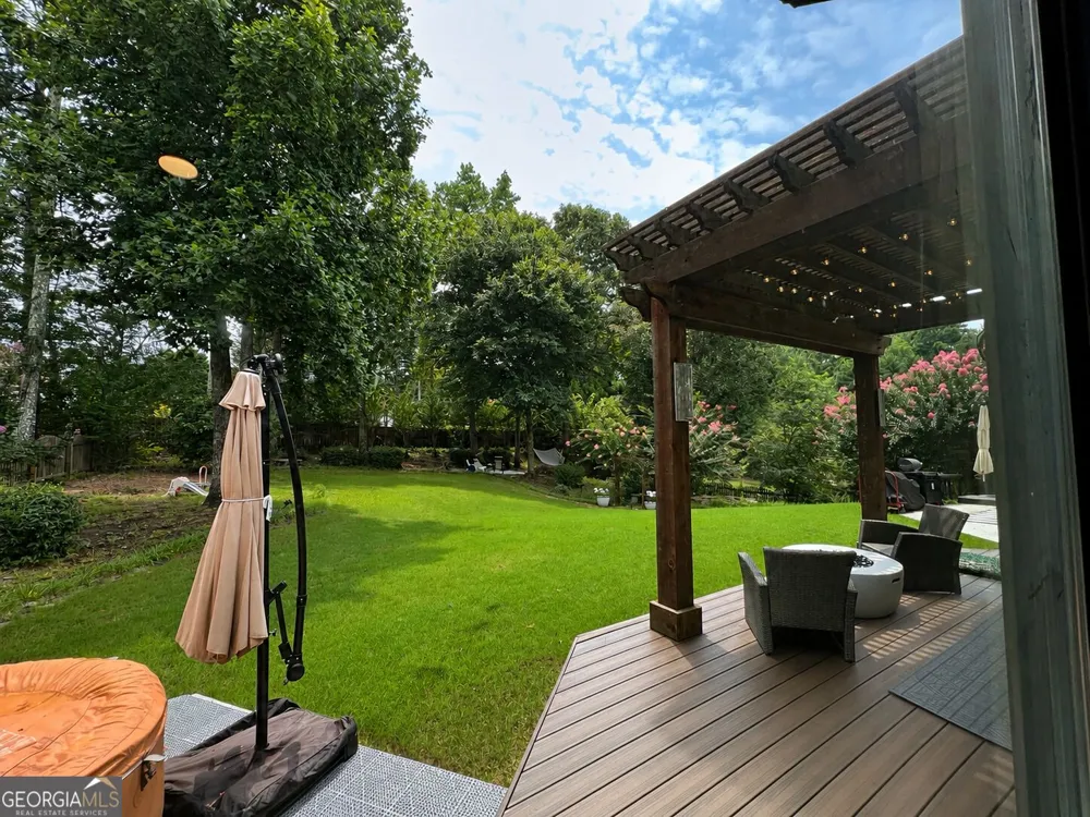 1265 Lamont CIR Dacula, GA 30019
