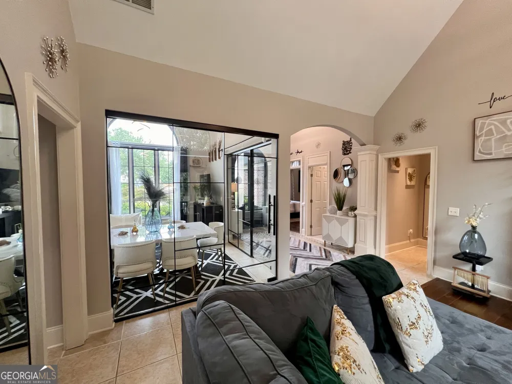 1265 Lamont CIR Dacula, GA 30019