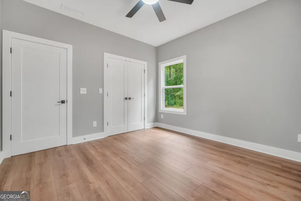203 McKneely RD Milner, GA 30257
