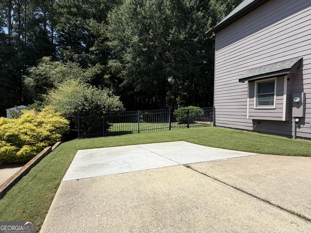 34 Hidden Woods LN Newnan, GA 30265