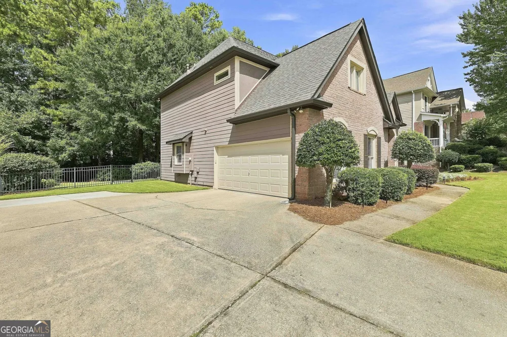 34 Hidden Woods LN Newnan, GA 30265