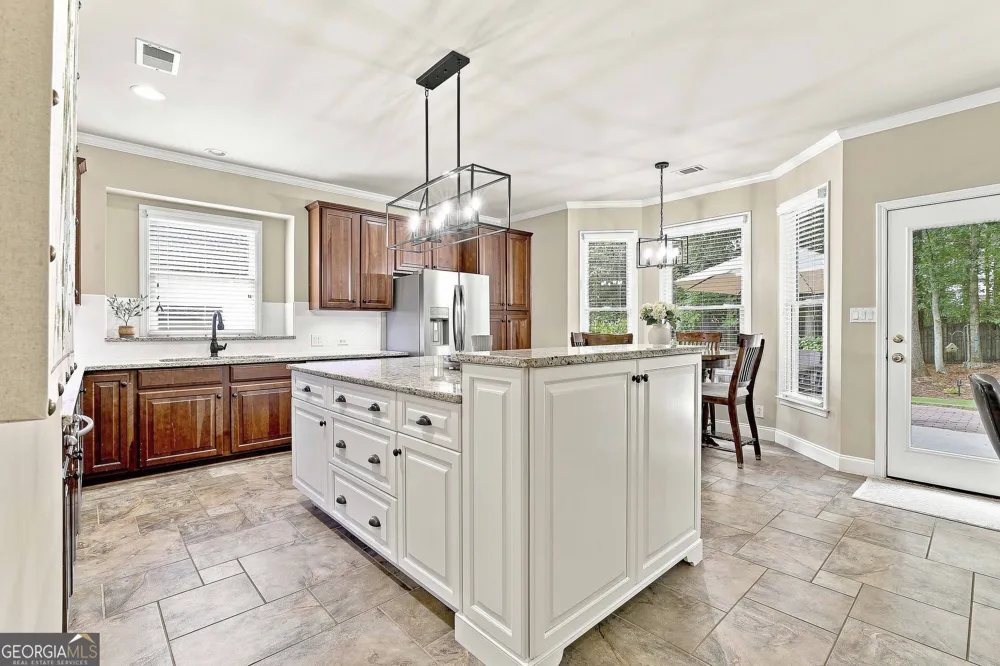 34 Hidden Woods LN Newnan, GA 30265