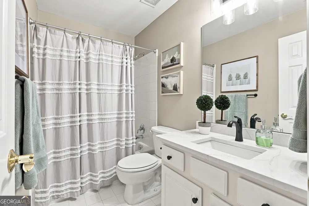 34 Hidden Woods LN Newnan, GA 30265