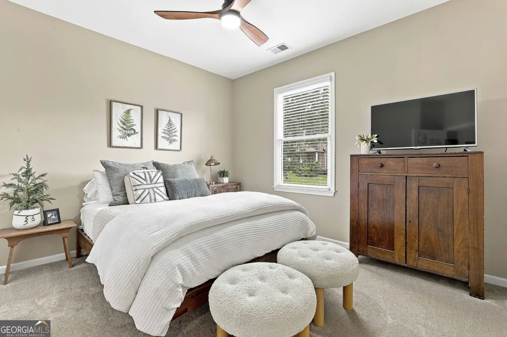 34 Hidden Woods LN Newnan, GA 30265
