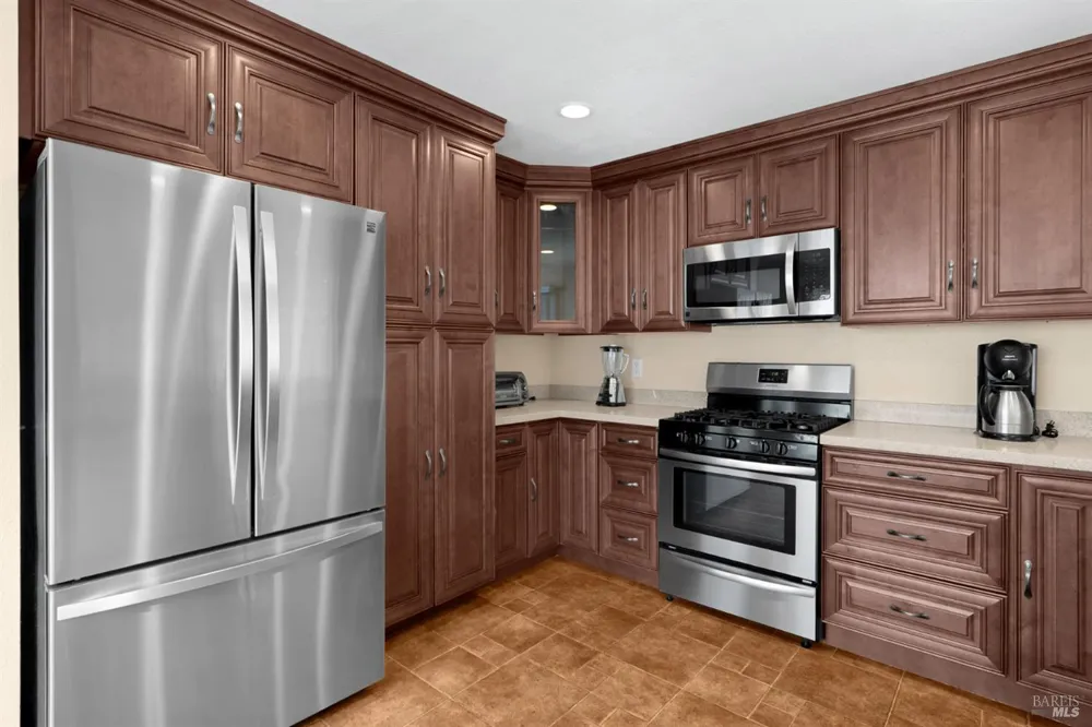 530 Myrtle Avenue Rohnert Park, CA 94928