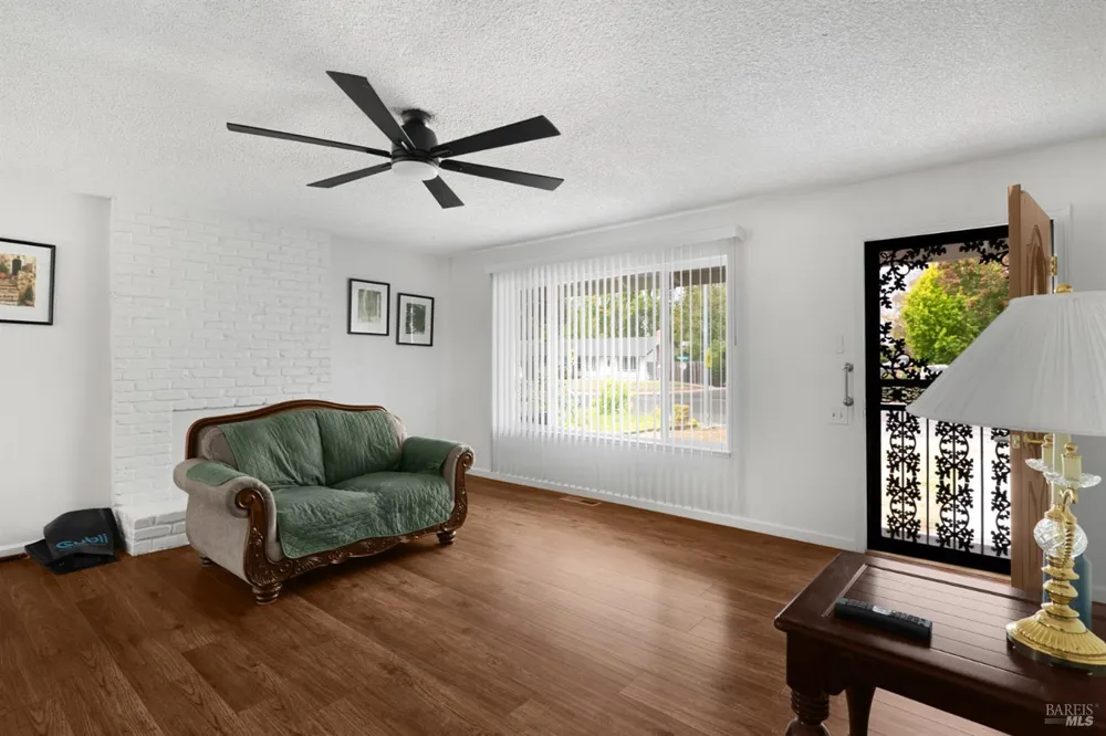 530 Myrtle Avenue Rohnert Park, CA 94928