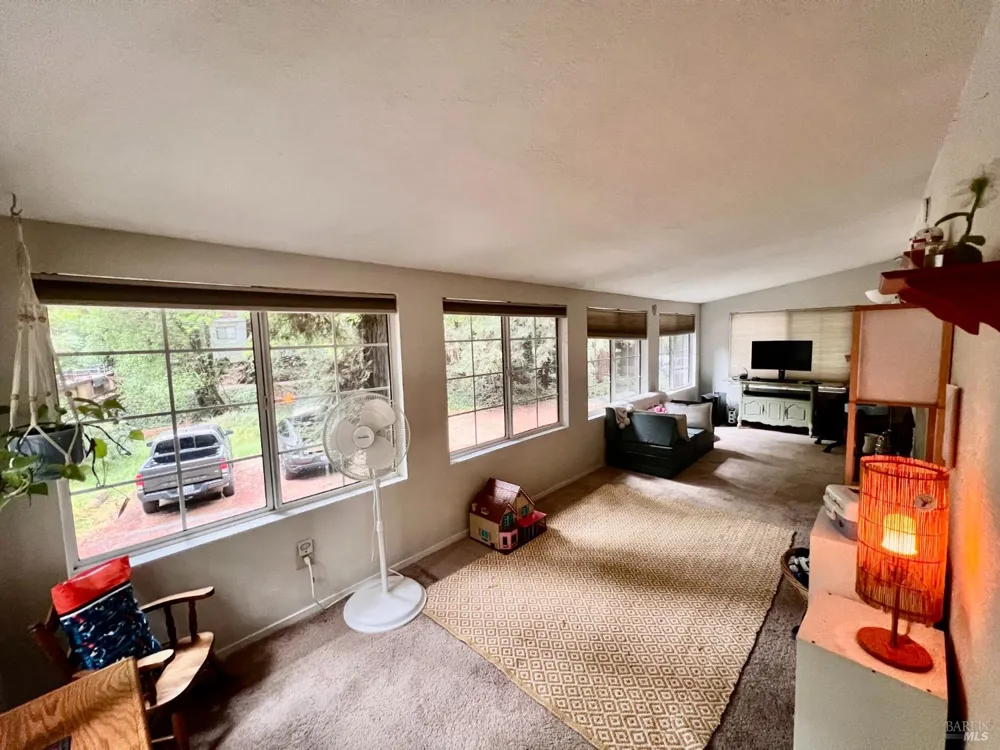 14592 Canyon 1 Road Guerneville, CA 95446