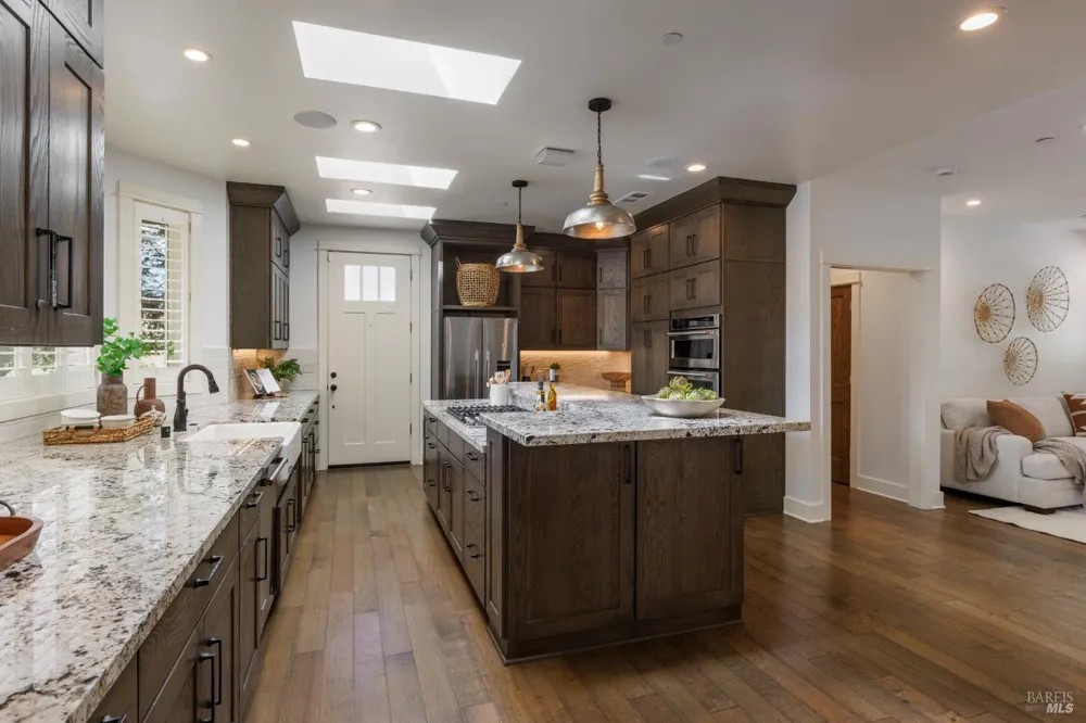 1889 Riebli Road Santa Rosa, CA 95404