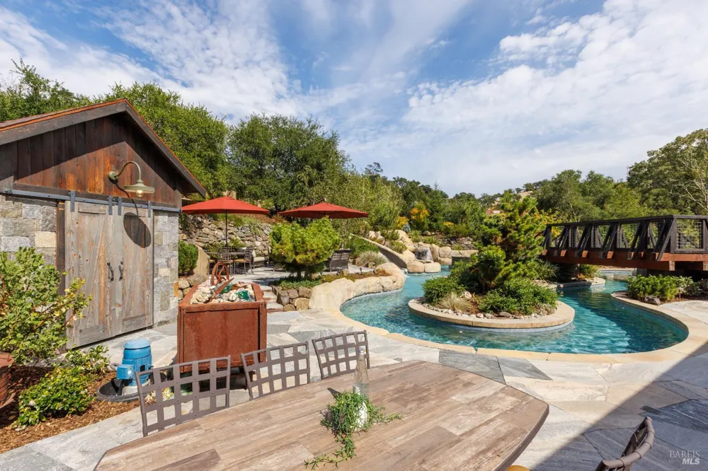 1889 Riebli Road Santa Rosa, CA 95404