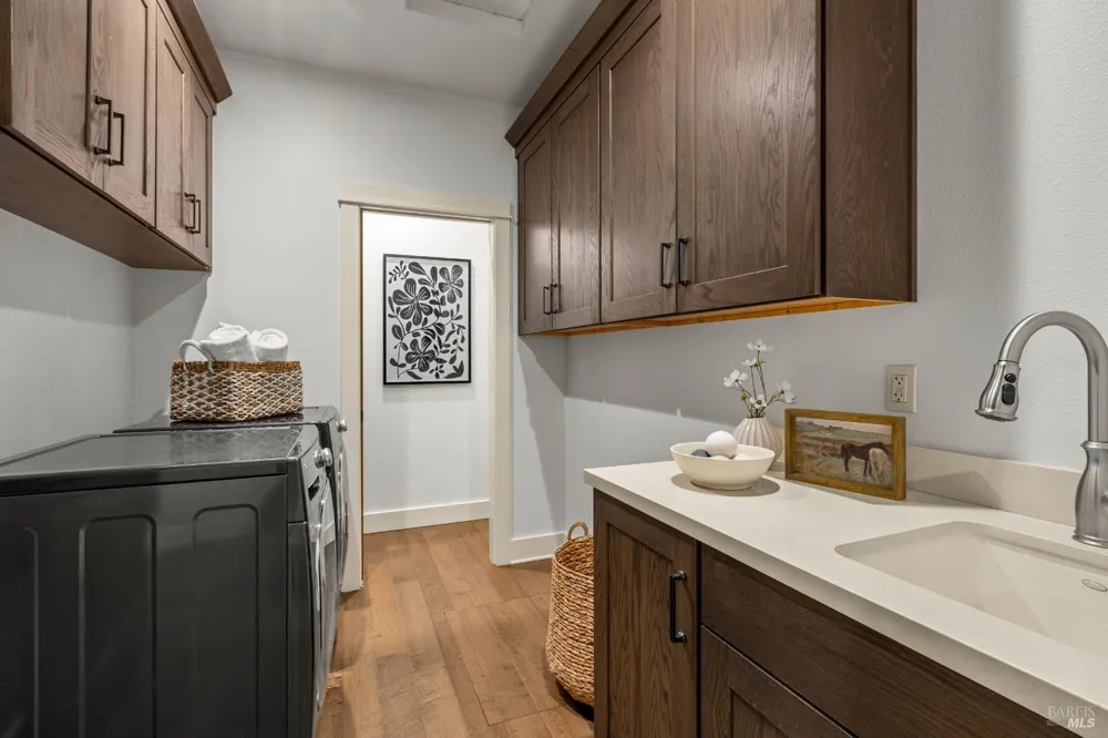 1889 Riebli Road Santa Rosa, CA 95404