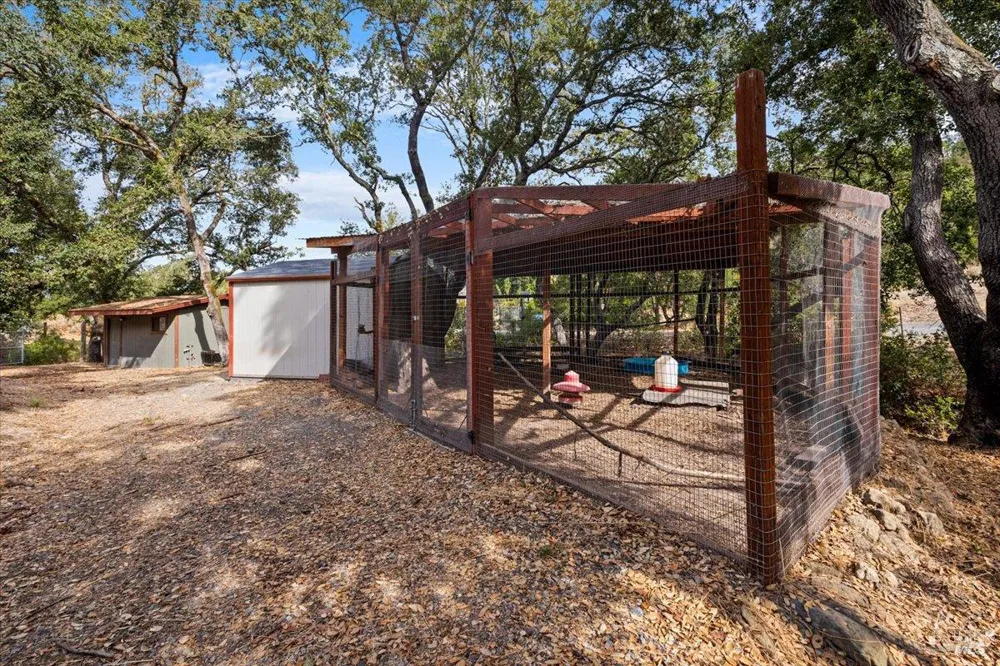 1889 Riebli Road Santa Rosa, CA 95404