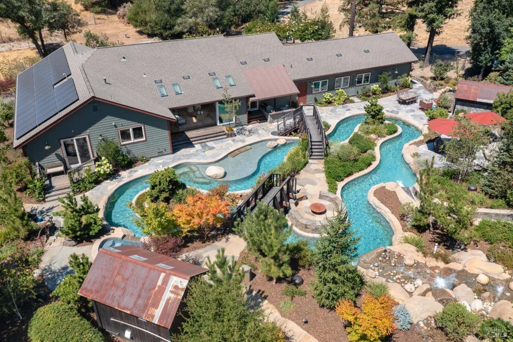1889 Riebli Road Santa Rosa, CA 95404