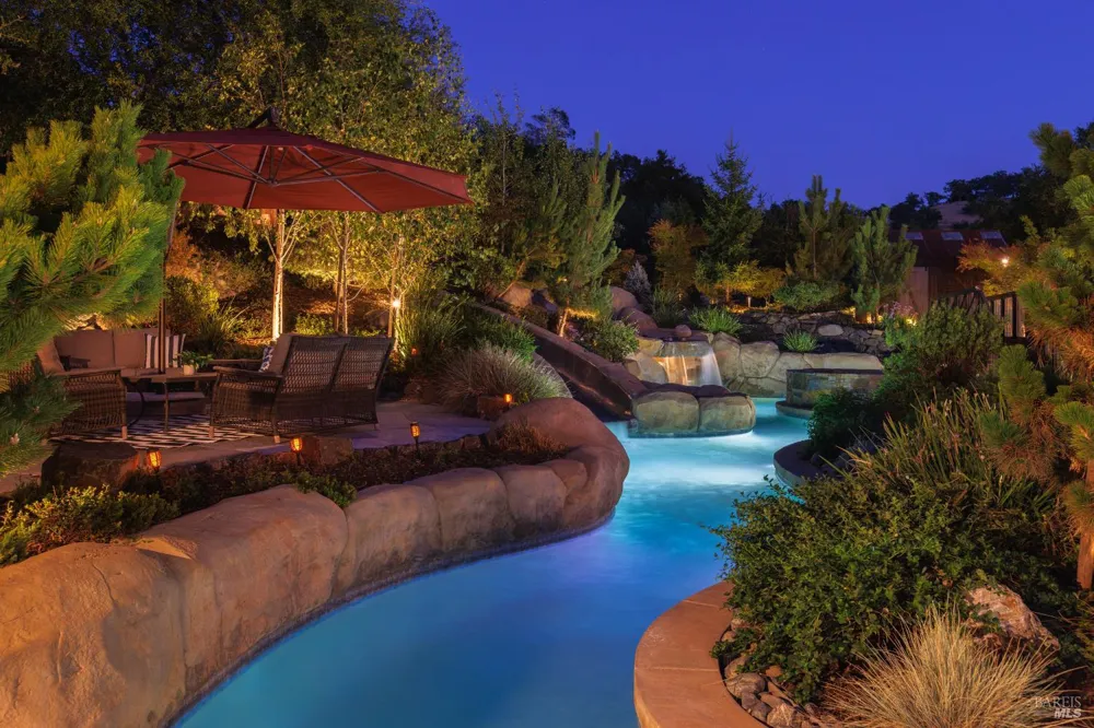 1889 Riebli Road Santa Rosa, CA 95404