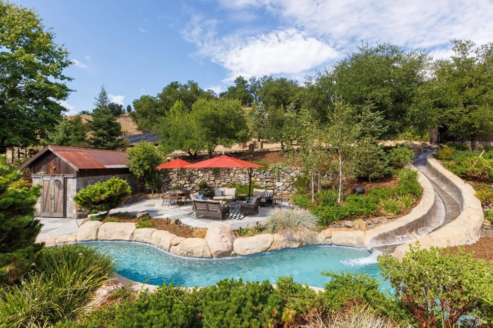 1889 Riebli Road Santa Rosa, CA 95404