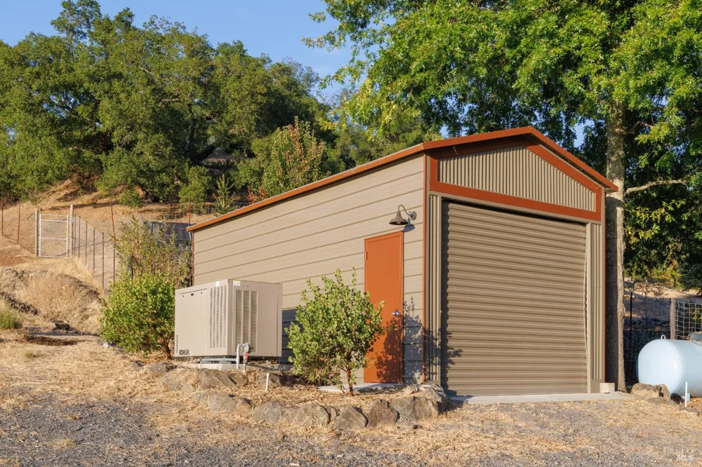 1889 Riebli Road Santa Rosa, CA 95404