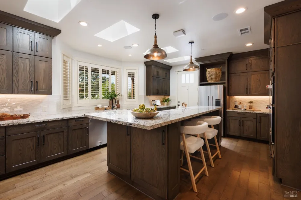 1889 Riebli Road Santa Rosa, CA 95404
