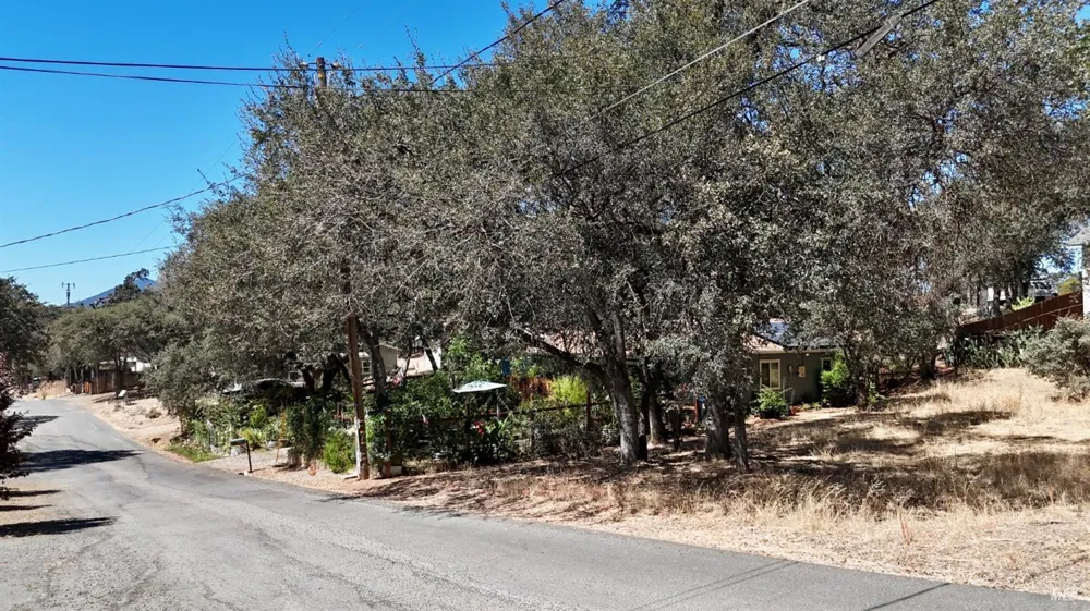 15778 37th Avenue Clearlake, CA 95422