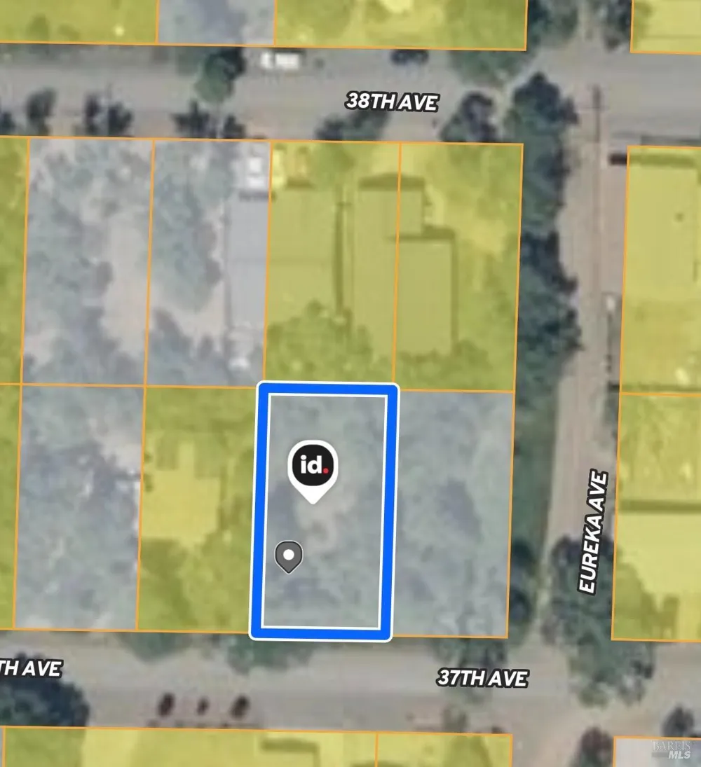 15778 37th Avenue Clearlake, CA 95422