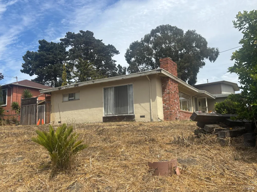 1064 Manor Road El Sobrante, CA 94803