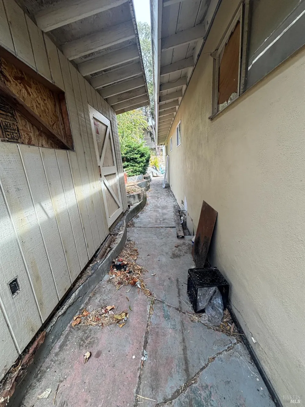 1064 Manor Road El Sobrante, CA 94803