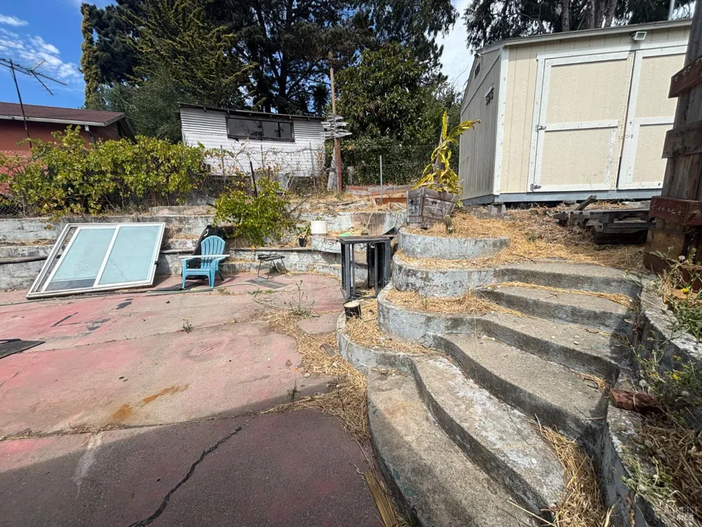 1064 Manor Road El Sobrante, CA 94803