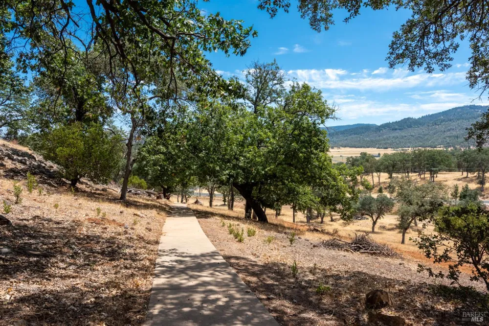 16855 Black Oak Hill Drive Middletown, CA 95461