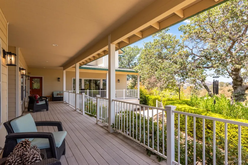 16855 Black Oak Hill Drive Middletown, CA 95461
