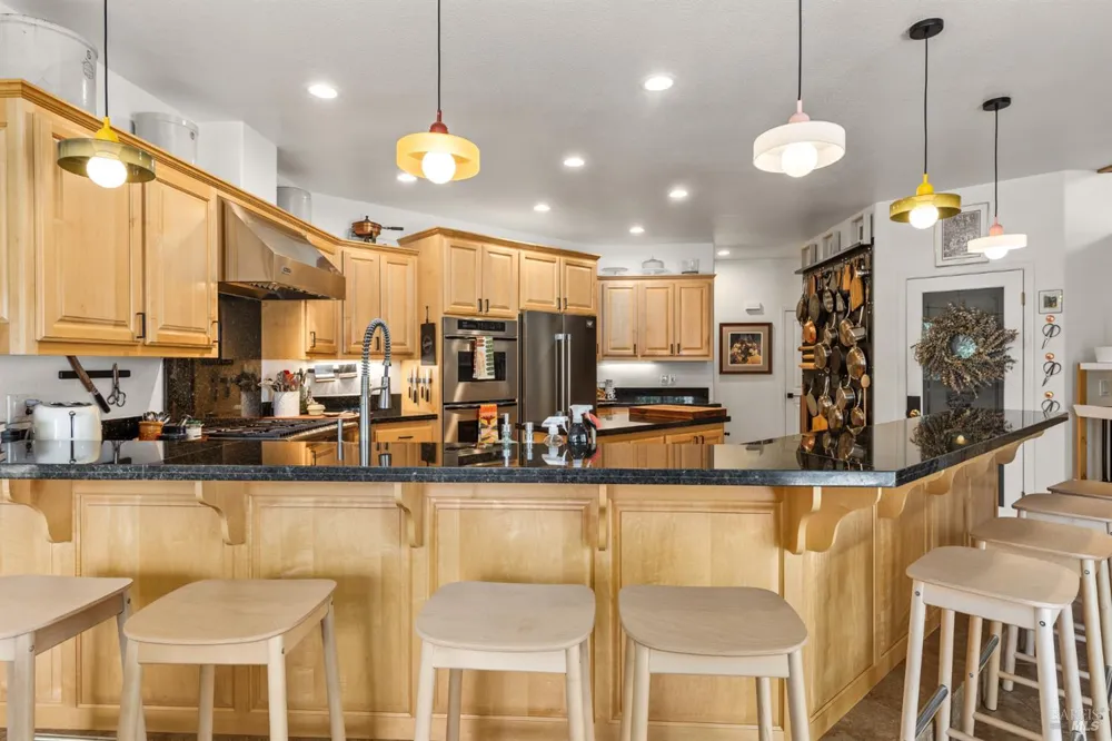 16855 Black Oak Hill Drive Middletown, CA 95461