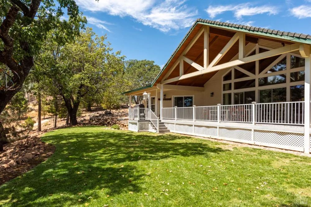 16855 Black Oak Hill Drive Middletown, CA 95461