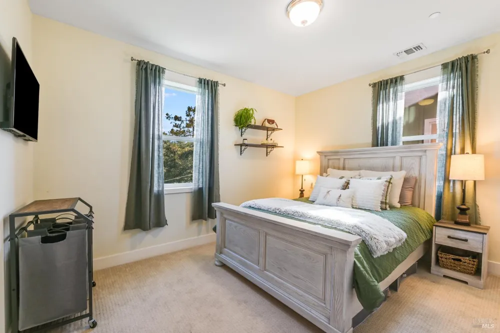2668 Franz Kafka Avenue Santa Rosa, CA 95404